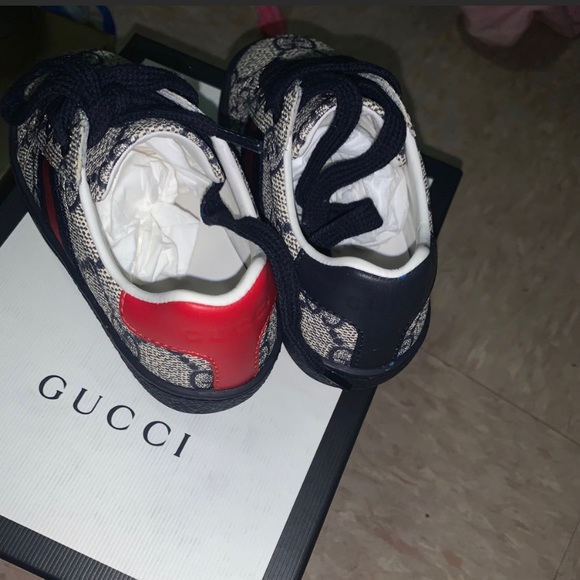 Toddler Gucci Shoes Worn once for birthday. 5c - Picture 2 of 4